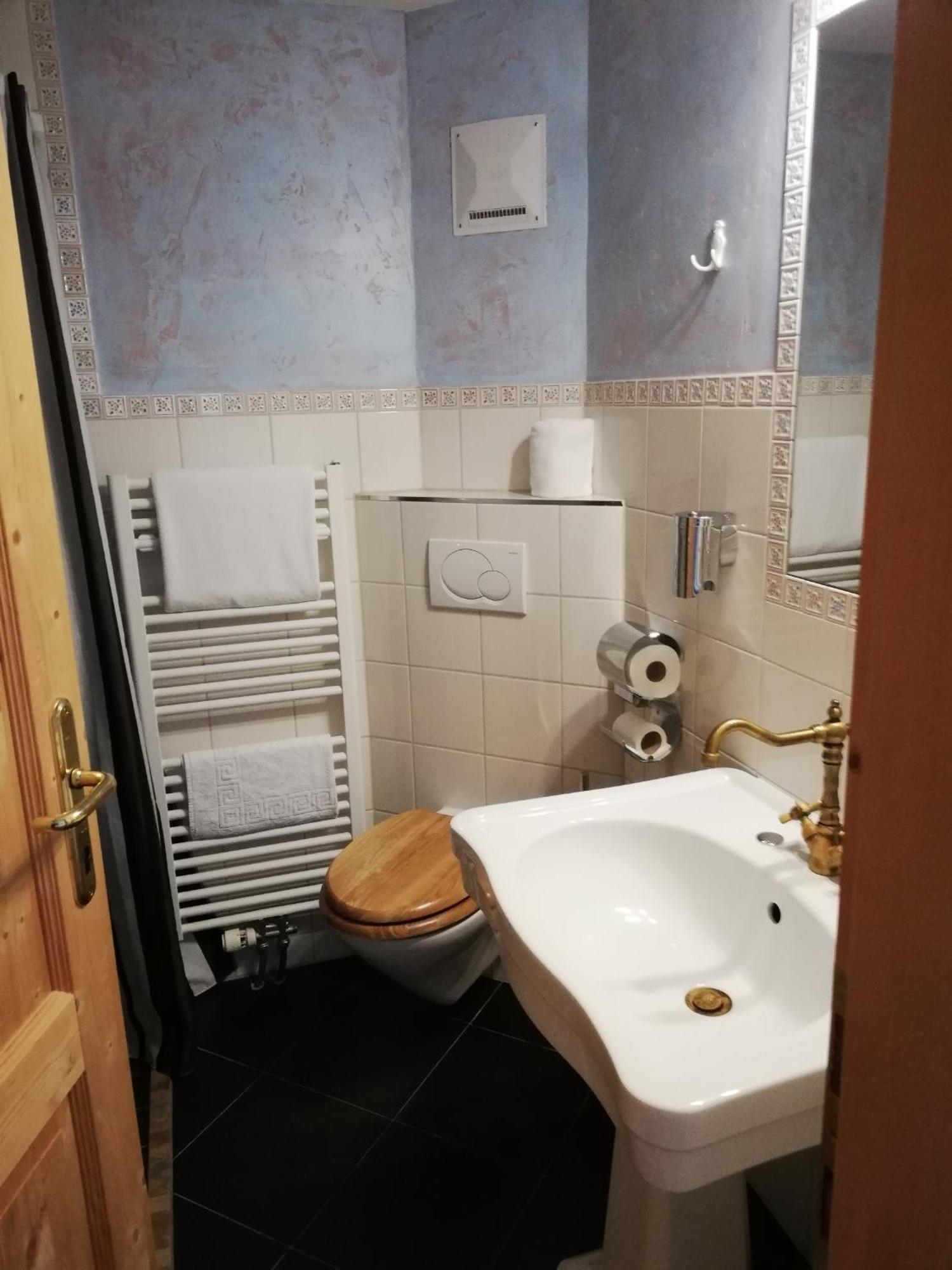 Ortnerhof Ennstal Bed & Breakfast Айген-им-Енстал Екстериор снимка